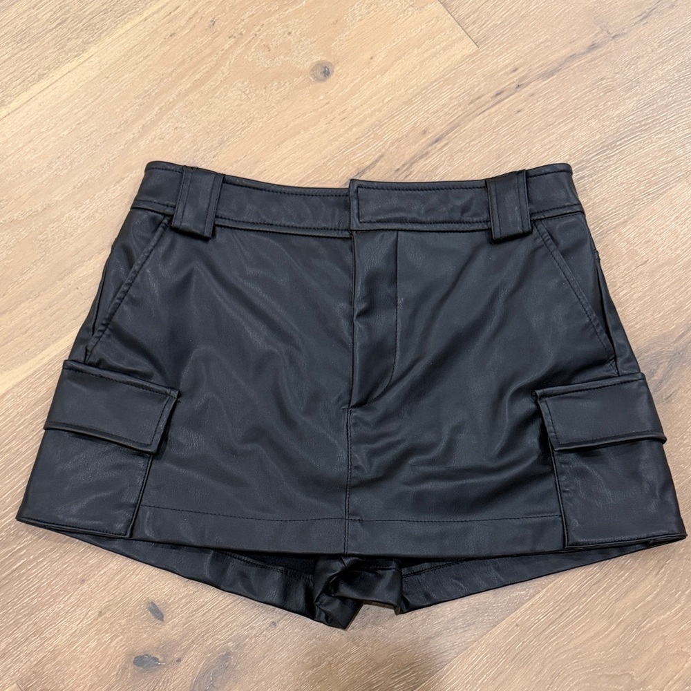 Black Zara Leather Skort Size XS (fits like a S)